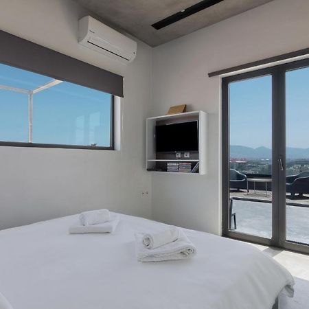 Apartment With Terrace In 比雷埃夫斯 外观 照片